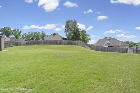 Exterior - 1711 Carlee Dr, Hernando, MS 38632 photo 5 of 7