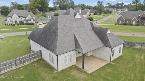 Exterior - 1711 Carlee Dr, Hernando, MS 38632 photo 6 of 7