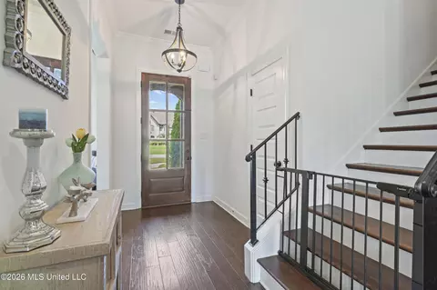 Entry Way - 1711 Carlee Dr, Hernando, MS 38632 photo 1 of 4