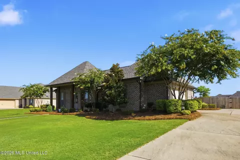 Exterior - 276 Rockbridge Dr, Madison, MS 39110 photo 5 of 9