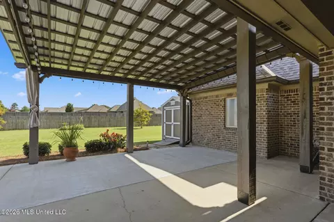 Exterior - 276 Rockbridge Dr, Madison, MS 39110 photo 2 of 9