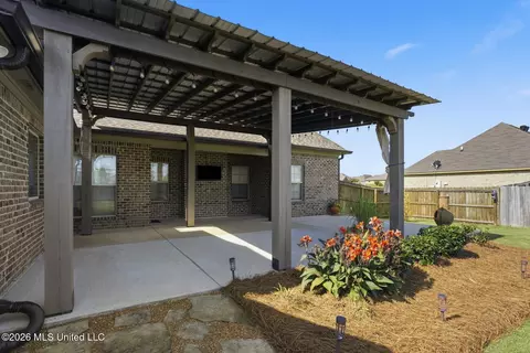 Exterior - 276 Rockbridge Dr, Madison, MS 39110 photo 7 of 9