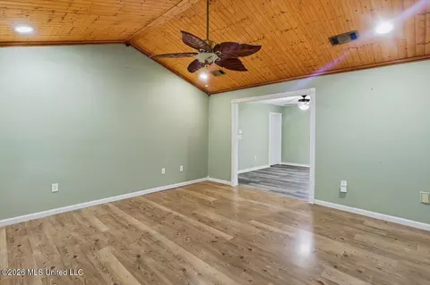 Living - 113 Golden Estates Dr, Brandon, MS 39042 photo 1 of 7