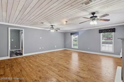 Living - 113 Golden Estates Dr, Brandon, MS 39042 photo 7 of 7