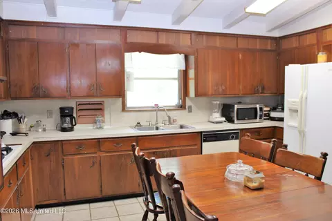 Kitchen - 25305 Turps Dr, Lucedale, MS 39452 photo 1 of 1