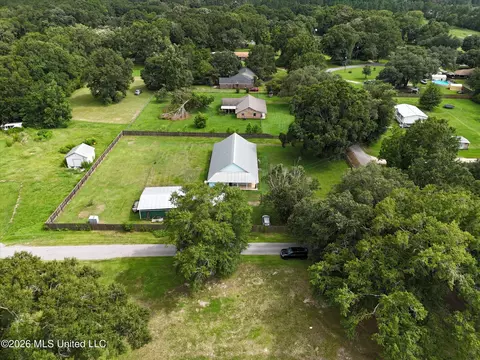 View/Area - 3506 Jerry Davis Rd, Moss Point, MS 39562 photo 4 of 5