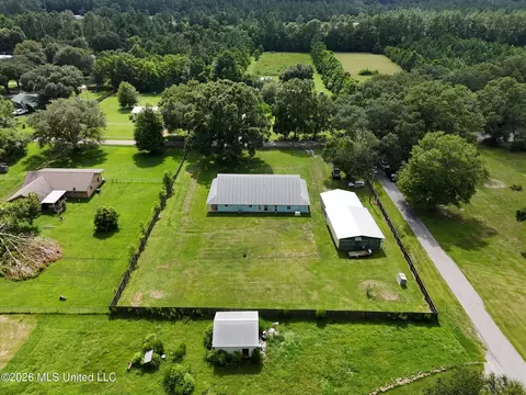 View/Area - 3506 Jerry Davis Rd, Moss Point, MS 39562 photo 5 of 5