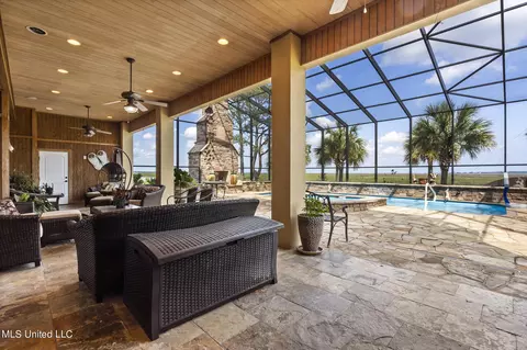 Exterior - 1332 Poki Pl, Diamondhead, MS 39525 photo 10 of 15