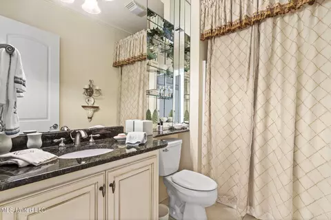 Bath - 1332 Poki Pl, Diamondhead, MS 39525 photo 3 of 9