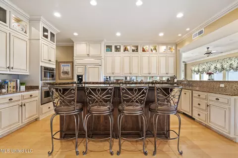 Kitchen - 1332 Poki Pl, Diamondhead, MS 39525 photo 1 of 6