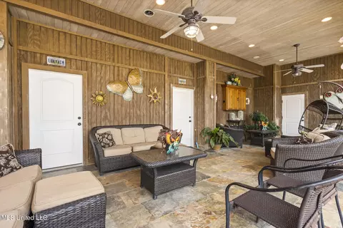 Exterior - 1332 Poki Pl, Diamondhead, MS 39525 photo 11 of 15