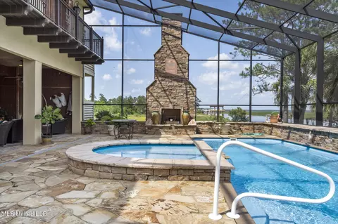 Exterior - 1332 Poki Pl, Diamondhead, MS 39525 photo 7 of 15