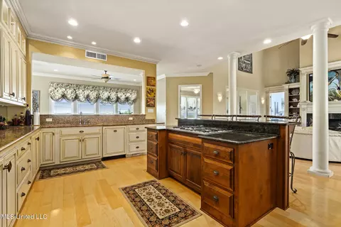 Kitchen - 1332 Poki Pl, Diamondhead, MS 39525 photo 3 of 6
