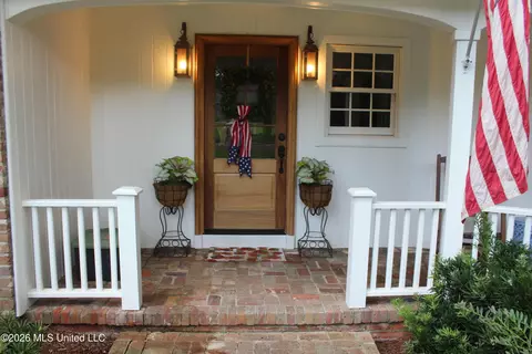 Exterior - 415 Perkins Dr, Brookhaven, MS 39601 photo 5 of 23
