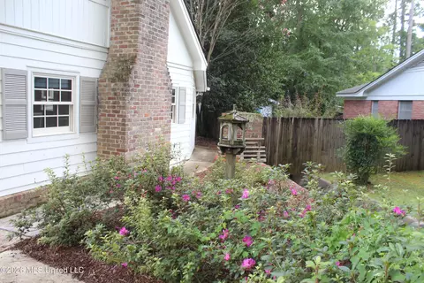 Exterior - 415 Perkins Dr, Brookhaven, MS 39601 photo 8 of 23