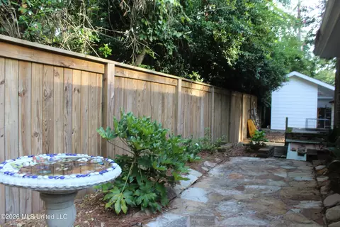 Exterior - 415 Perkins Dr, Brookhaven, MS 39601 photo 13 of 23