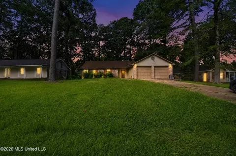 Exterior - 406 Shenandoah Rd, Brandon, MS 39047 photo 2 of 5