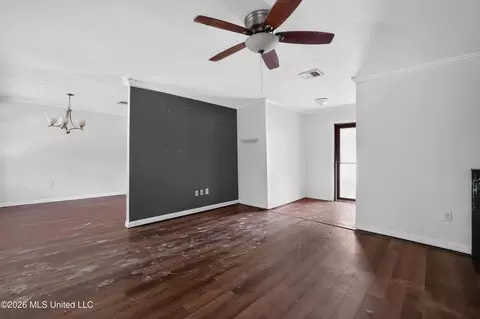 Living - 406 Shenandoah Rd, Brandon, MS 39047 photo 2 of 3