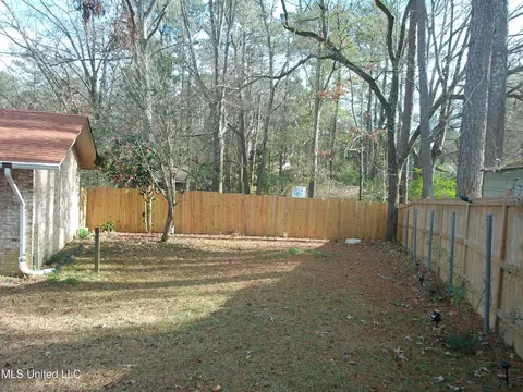 Exterior - 3407 Dundee Ln, Jackson, MS 39212 photo 2 of 2