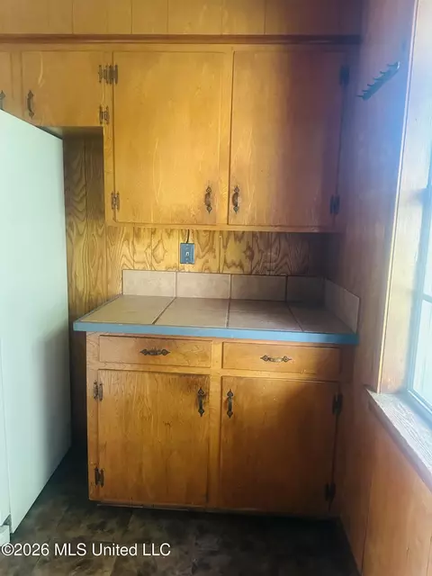 Other - 508 Queen Park Cir, Jackson, MS 39209 photo 6 of 13