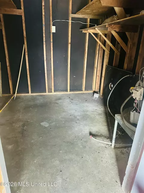 Other - 508 Queen Park Cir, Jackson, MS 39209 photo 8 of 13