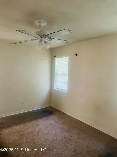 Bedroom - 508 Queen Park Cir, Jackson, MS 39209 photo 1 of 5