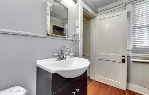 Bath - 3515 Galloway Ave, Jackson, MS 39216 photo 2 of 6