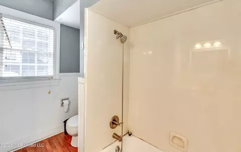 Bath - 3515 Galloway Ave, Jackson, MS 39216 photo 5 of 6