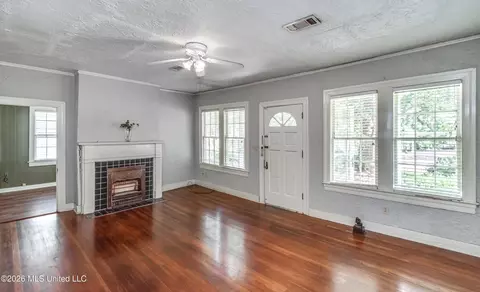 Living - 3515 Galloway Ave, Jackson, MS 39216 photo 2 of 6