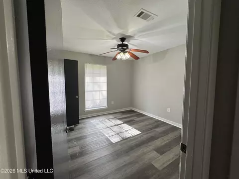 Bedroom - 4442 Beachwood St, Jackson, MS 39212 photo 4 of 4