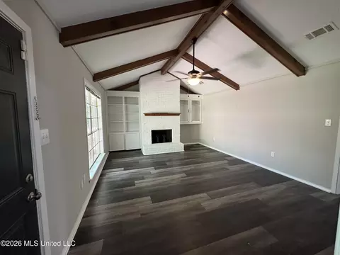 Living - 4442 Beachwood St, Jackson, MS 39212 photo 2 of 2