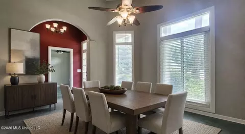 Dining - 113 Kenbridge Ln, Madison, MS 39110 photo 2 of 4