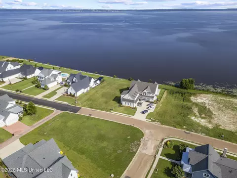 817 Arbor Pointe, Brandon, MS 39047 photo 3