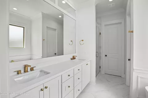 Bath - 507 Friars Cv, Madison, MS 39110 photo 2 of 4