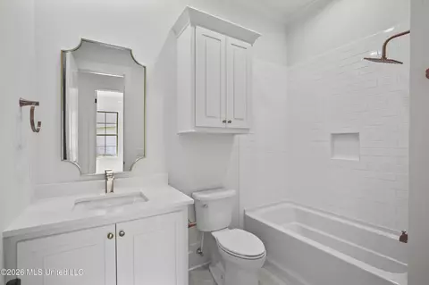 Bath - 507 Friars Cv, Madison, MS 39110 photo 1 of 4