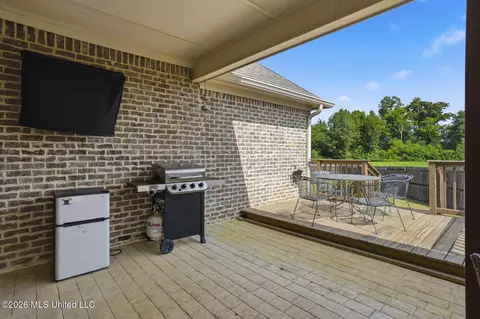 Exterior - 283 Buttonwood Ln, Canton, MS 39046 photo 6 of 10
