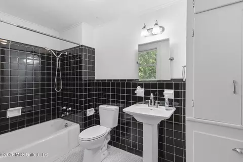 Bath - 1206 Monroe St, Jackson, MS 39202 photo 1 of 3