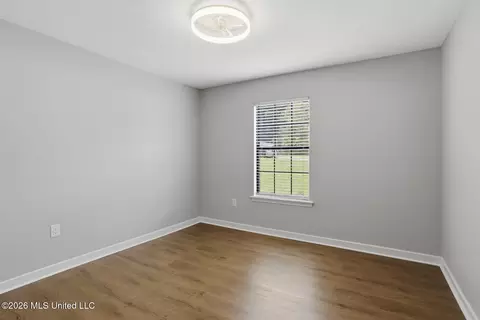 Bedroom - 543 Bradford Dr, Brandon, MS 39047 photo 2 of 2