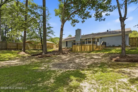 Exterior - 543 Bradford Dr, Brandon, MS 39047 photo 5 of 5