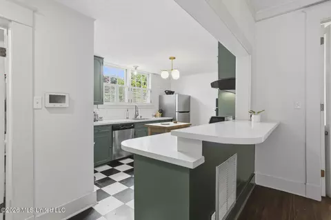 Kitchen - 1717 Edgewood St, Jackson, MS 39202 photo 4 of 4