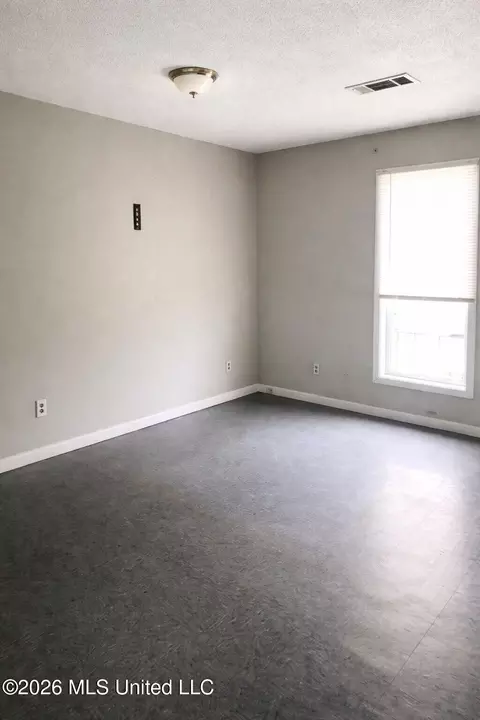Living - 101 W 10th St, Verona, MS 38879 photo 3 of 3