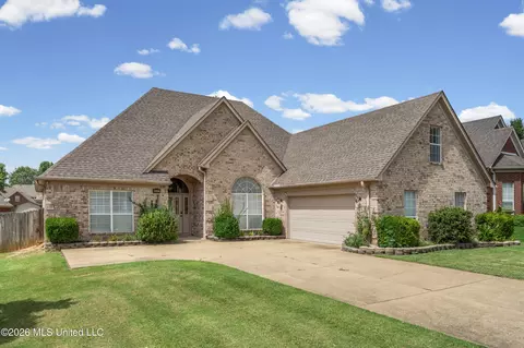 Exterior - 1638 Mason Dr, Hernando, MS 38632 photo 3 of 4