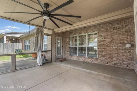 Exterior - 1638 Mason Dr, Hernando, MS 38632 photo 4 of 4