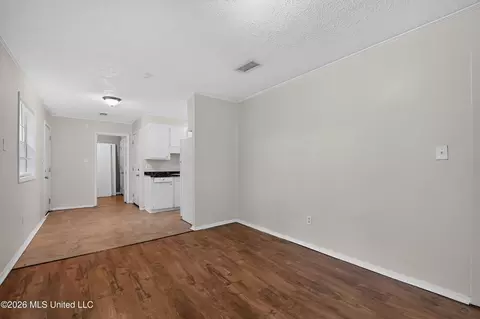 Living - 6558 Van Buren Rd, Jackson, MS 39213 photo 5 of 7