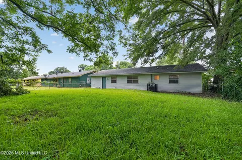 Exterior - 6558 Van Buren Rd, Jackson, MS 39213 photo 4 of 5