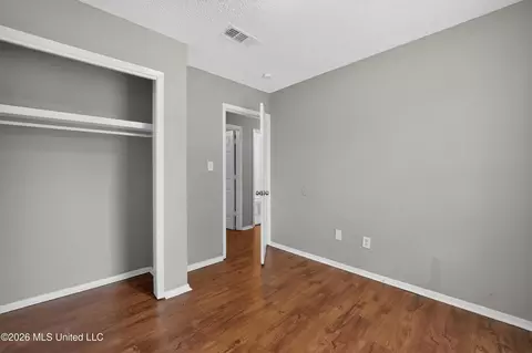 Bedroom - 6558 Van Buren Rd, Jackson, MS 39213 photo 9 of 12