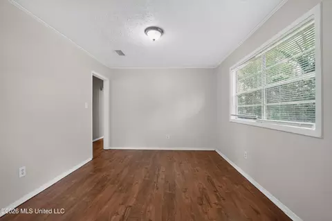 Living - 6558 Van Buren Rd, Jackson, MS 39213 photo 7 of 7