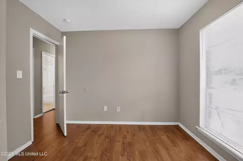 Bedroom - 6558 Van Buren Rd, Jackson, MS 39213 photo 2 of 12