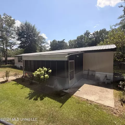 13 Douglas Cir, Sontag, MS 39665 photo 2