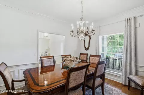 Dining - 31 Avery Cir, Jackson, MS 39211 photo 2 of 2